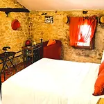 Ferme De Tayac - Charme Avec Pool Les Eyzies