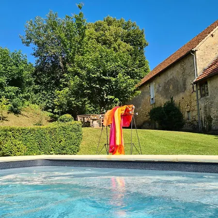 Ferme De Tayac - Charme Avec Pool 4*