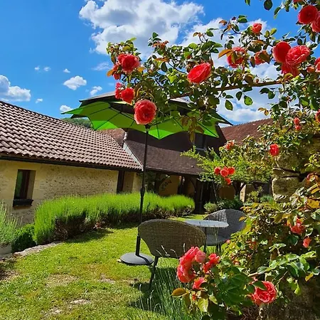 Ferme De Tayac - Charme Avec Pool 4*