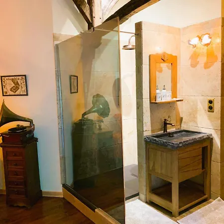 Ferme De Tayac - Charme Avec Pool Guest house