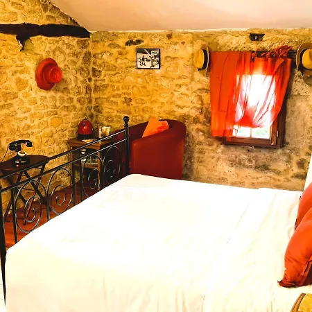 Ferme De Tayac - Charme Avec Pool Les Eyzies-de-Tayac-Sireuil