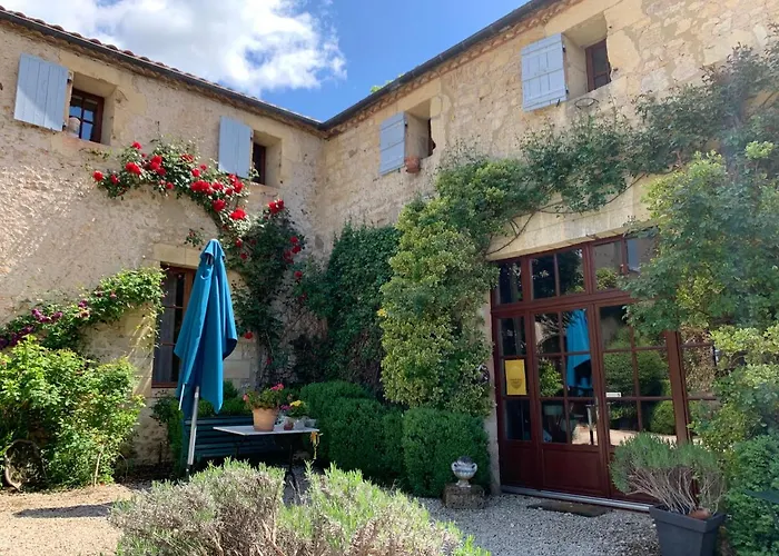 Ferme De Tayac - Charme Avec Pool 4* Les Eyzies