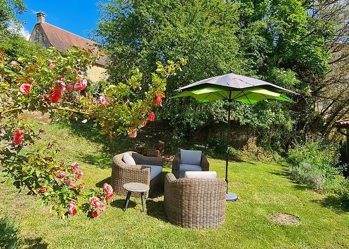 Ferme De Tayac - Charme Avec Pool 4* Les Eyzies