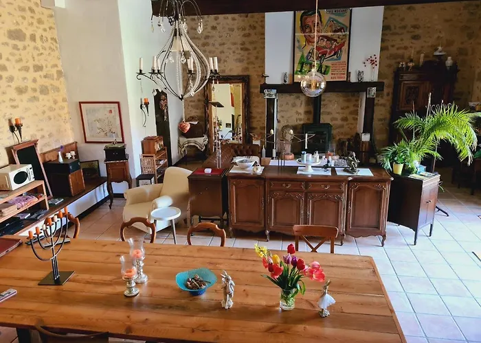 Ferme De Tayac - Charme Avec Pool 4* Les Eyzies