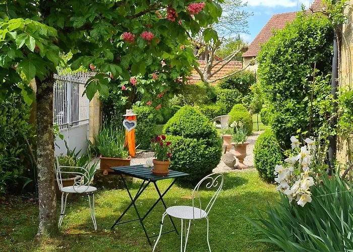 Ferme De Tayac - Charme Avec Pool بيت ضيافة 4*