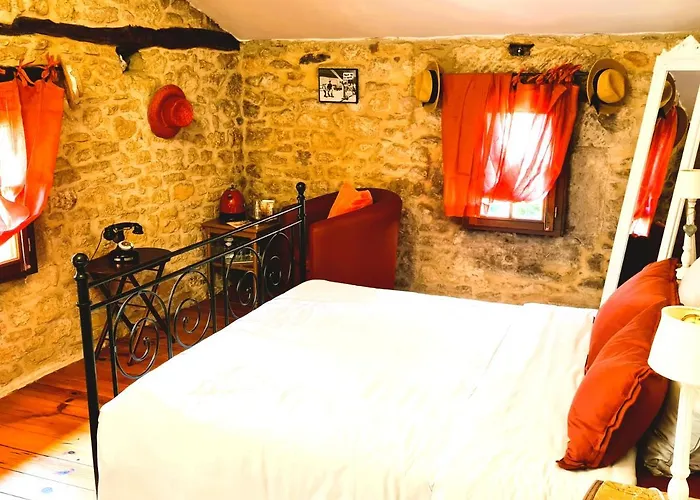 Ferme De Tayac - Charme Avec Pool Les Eyzies